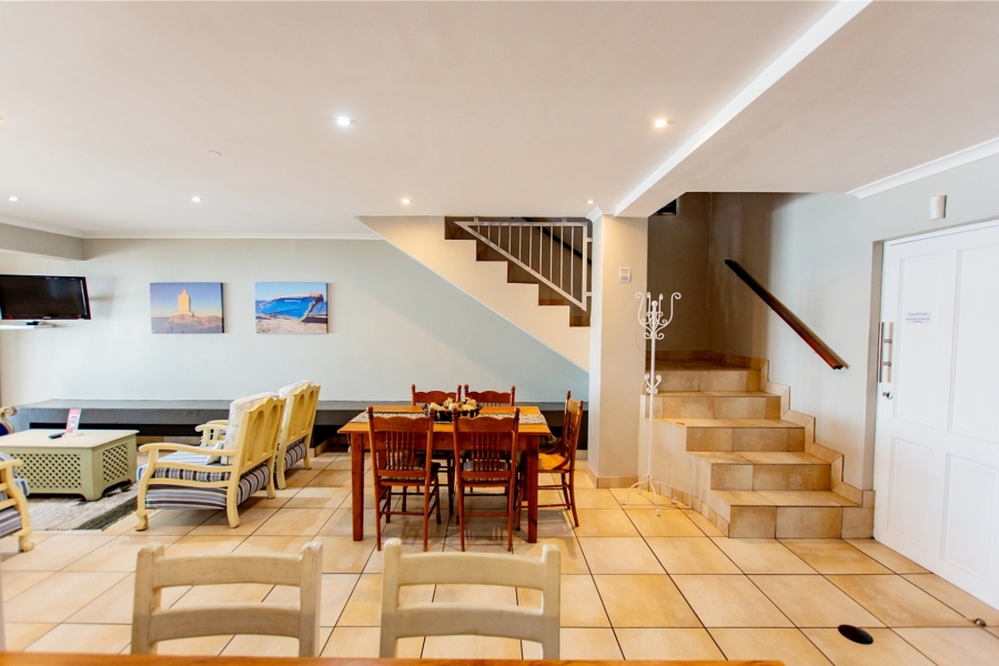 9 Bedroom Property for Sale in Shelley Point Western Cape